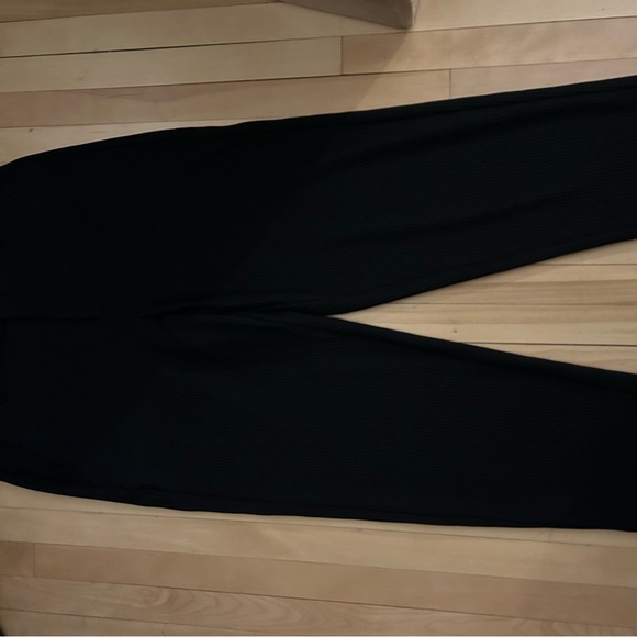 River Island London Black Plisse Smart Trousers NWOT - Picture 2 of 5